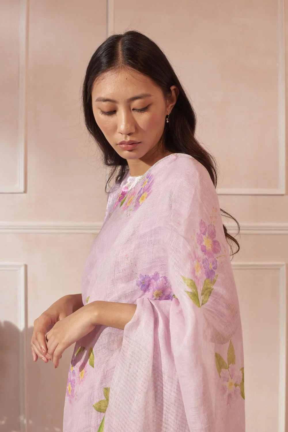 Lilac Jarul Linen Sari