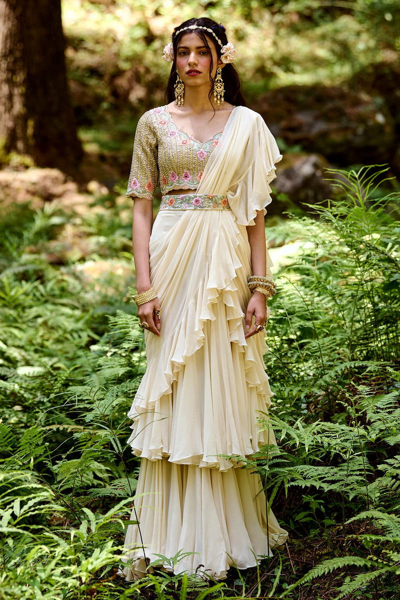 Melanie Saree Set georgettte by Paulmi & Harsh-kahan Sep'26 in off white for women Worldwide