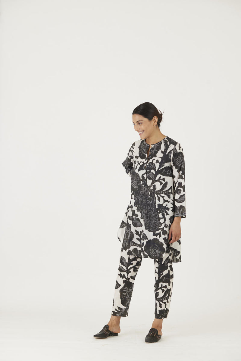 MELINA SHORT KURTA SET Kurta Sets by Yam in black color for women Worldwide