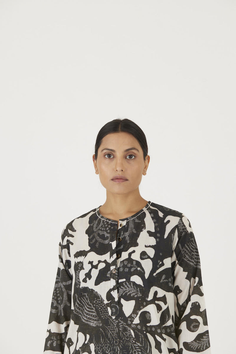 MELINA SHORT KURTA SET Kurta Sets by Yam in black color for women Worldwide