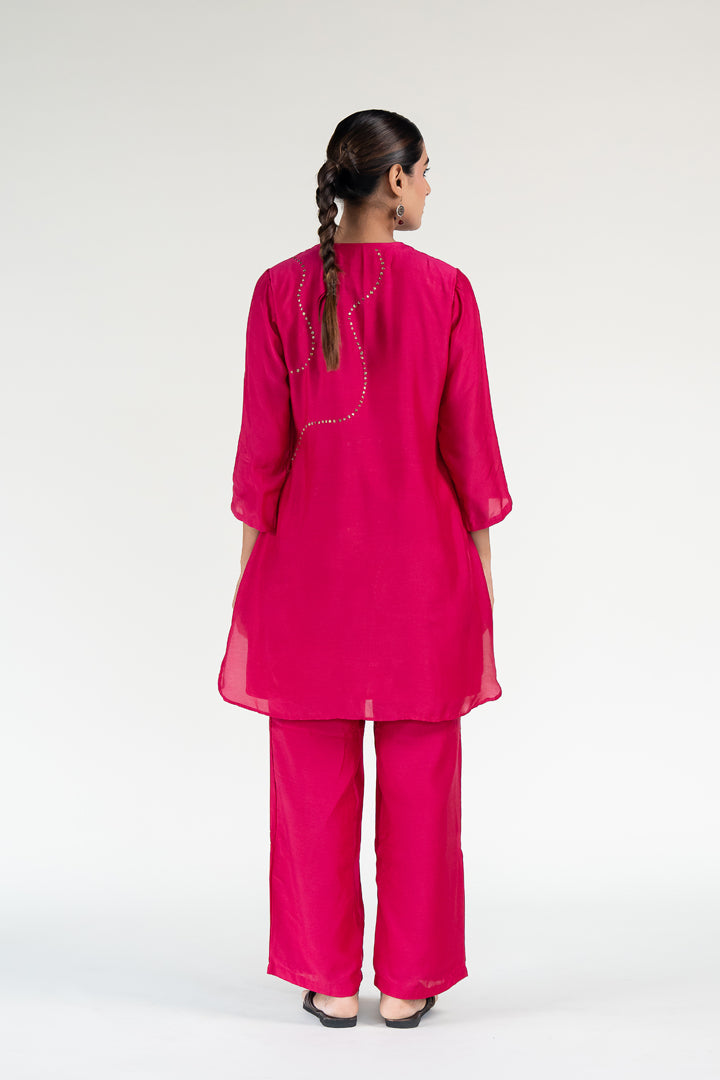 Mehr Kurta Set-Rani Pink silk by Nirjara in pink color for women Worldwide