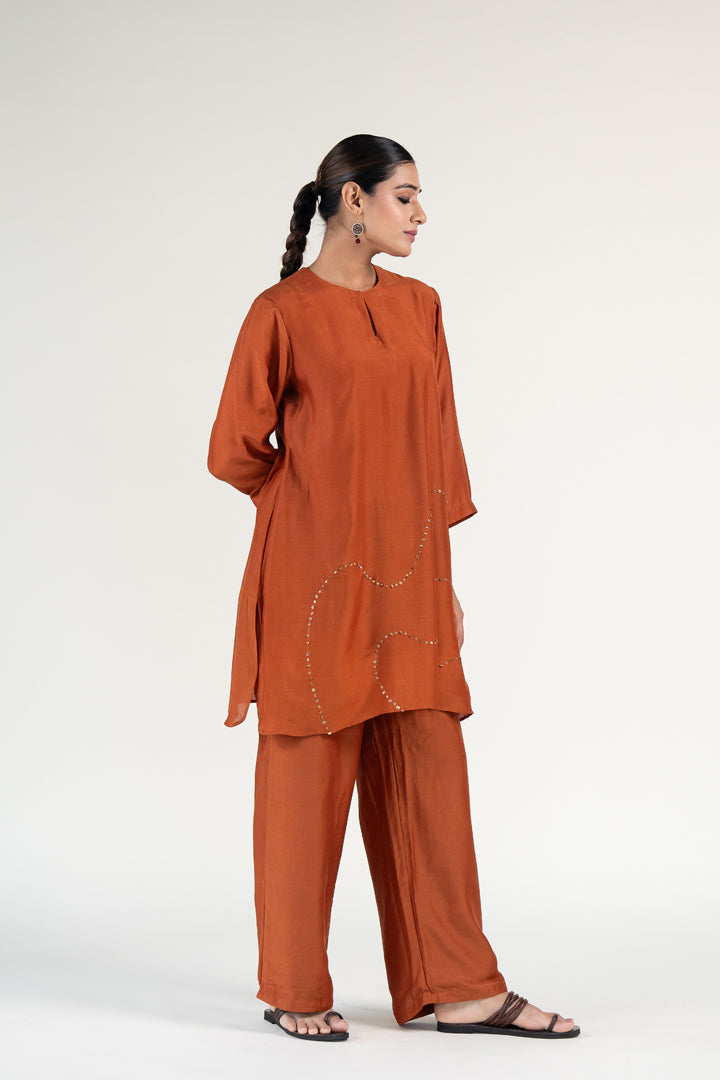 Mehr Kurta Set-Rust silk by Nirjara in rust color for women Worldwide