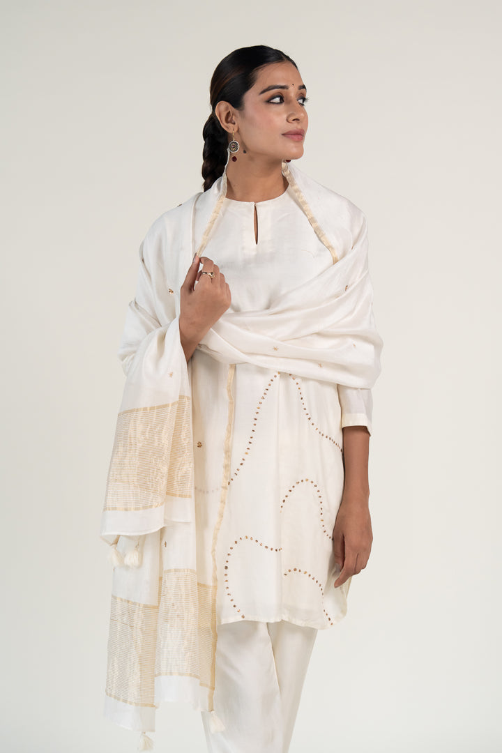 Mehr Kurta Set 
with Ayra Odhani-Ivory silk by Nirjara in ivory color for women Worldwide