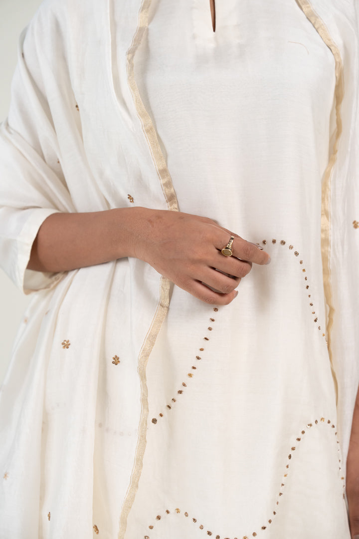 Mehr Kurta Set 
with Ayra Odhani-Ivory silk by Nirjara in ivory color for women Worldwide