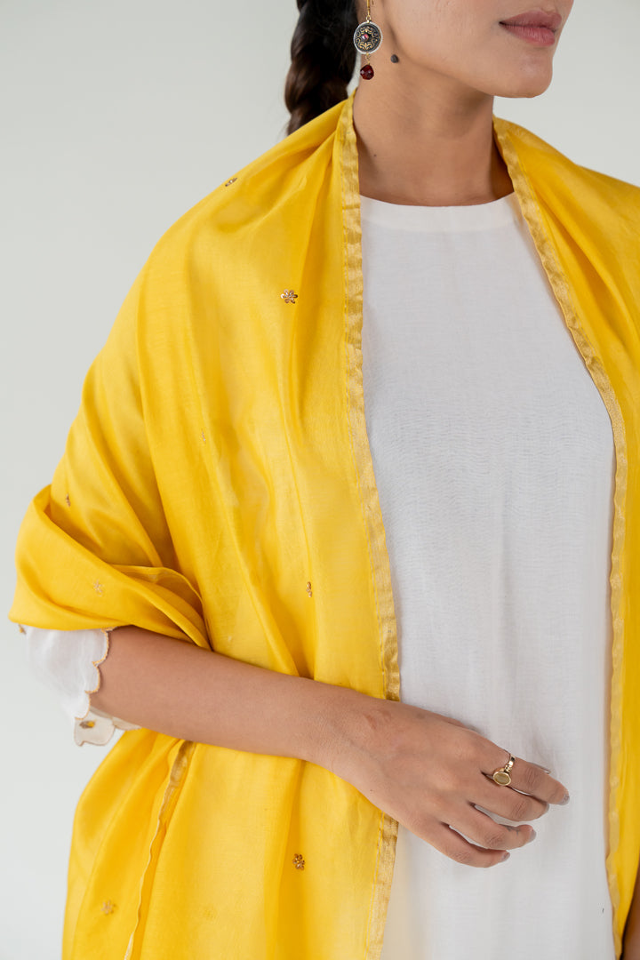 Fiza Kurta Set with Ayra Odhani-Ivory & Yellow chanderi by Nirjara in ivory color for women Worldwide