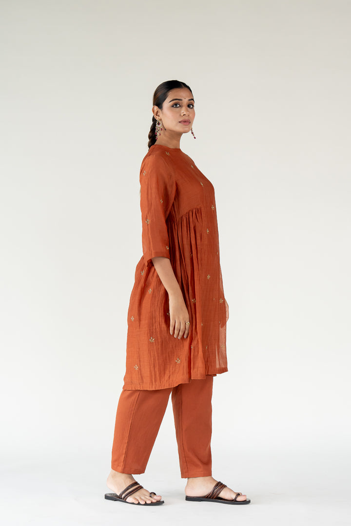 Ekra Kurta Set-Rust