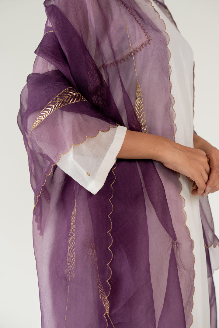 Caftan Kurta Set 
with Shama Odhani-Ivory & Aubergine