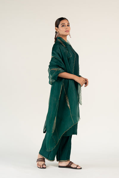 Caftan Kurta Set 
with Shama Odhani-Emerald