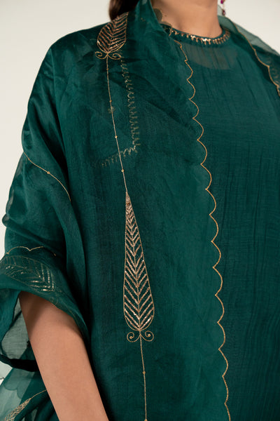 Caftan Kurta Set 
with Shama Odhani-Emerald