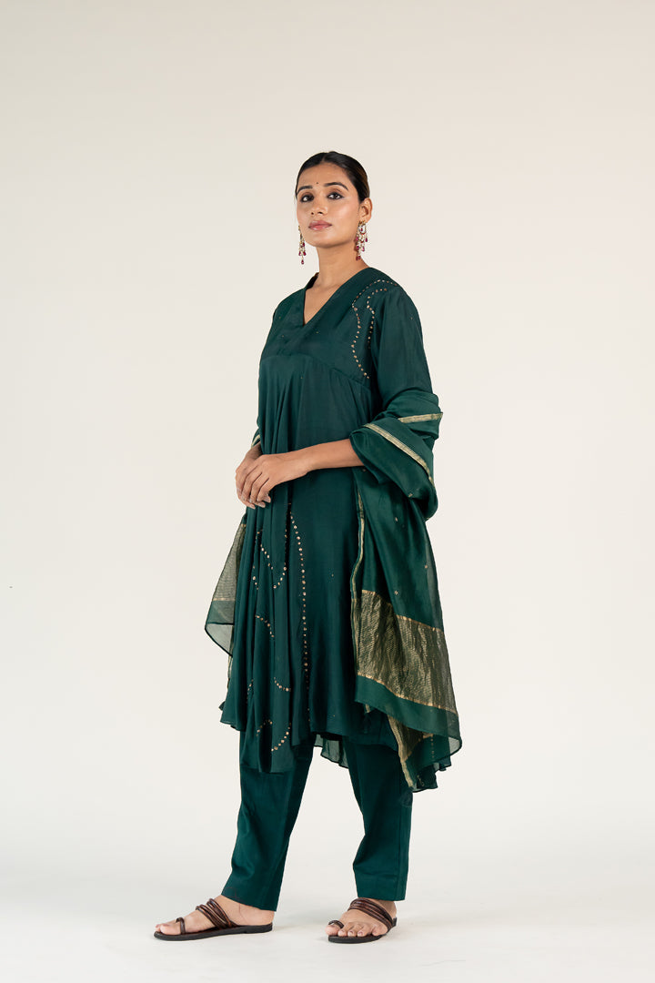 Maheem Kurta Set 
with Ayra Odhani-Emerald