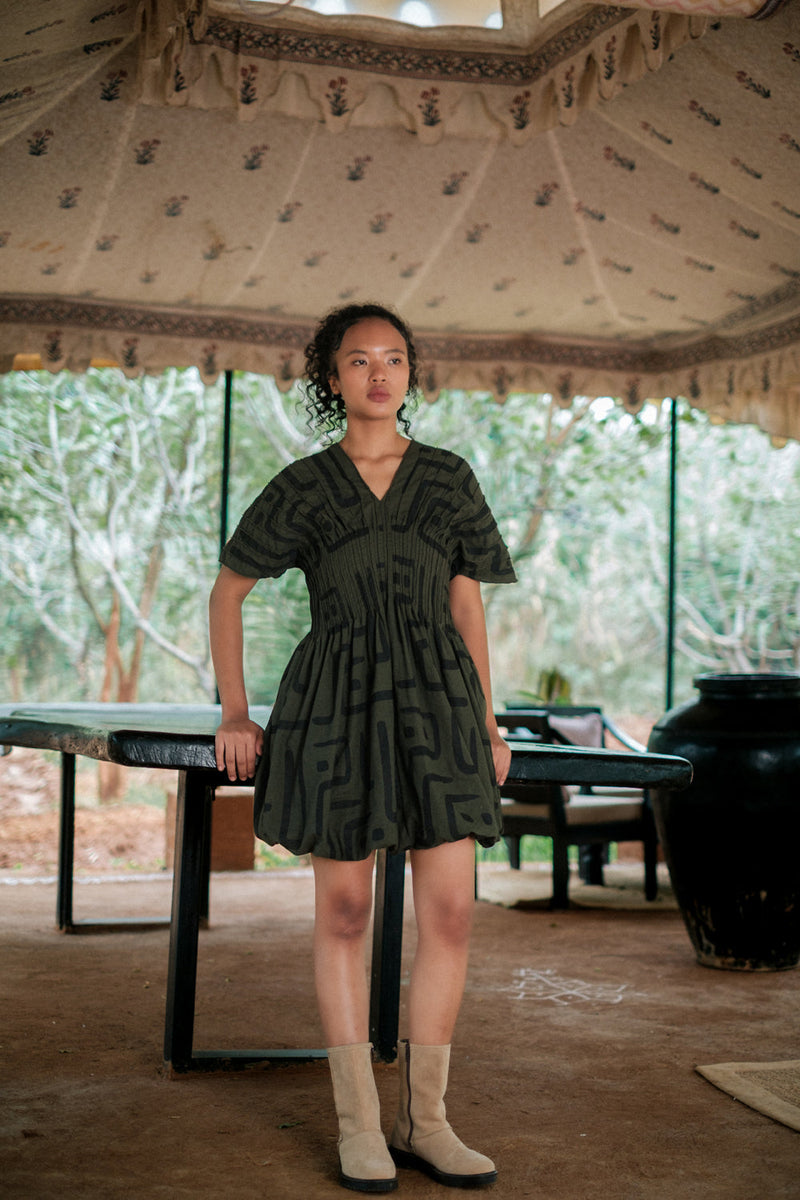 Meknes kimono dress Crushed Cotton dress by The Terra Tribe in green for women Worldwide