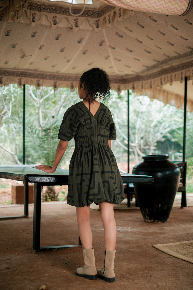 Meknes kimono dress Crushed Cotton dress by The Terra Tribe in green for women Worldwide