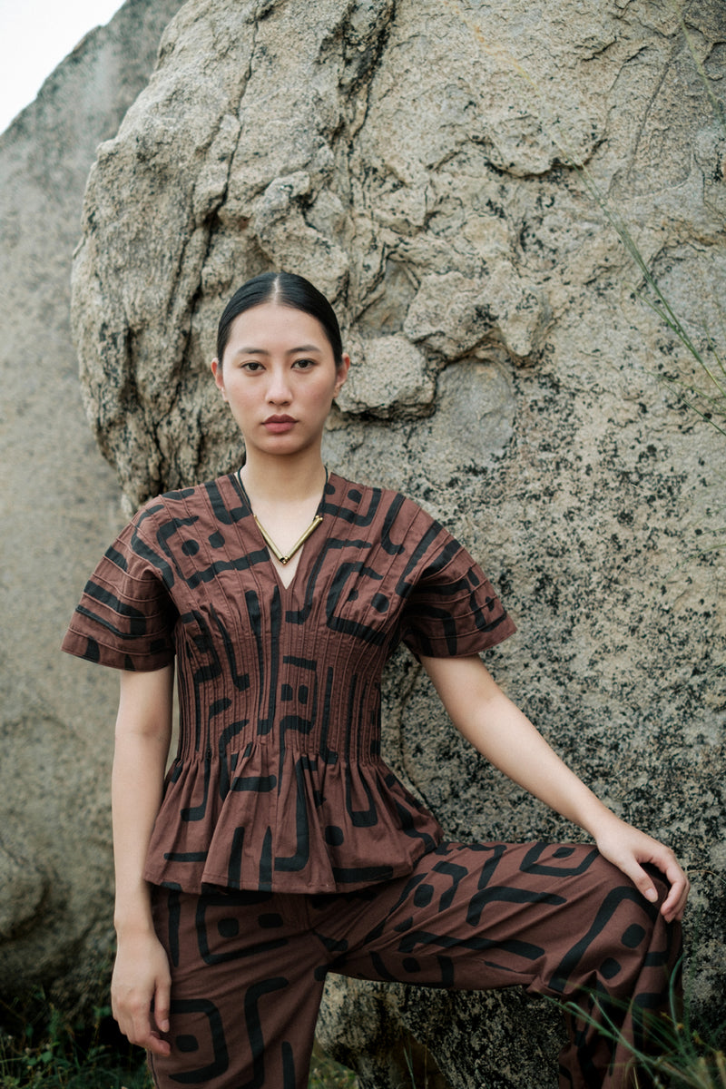Meknes kimono top paiwand top/shirt by The Terra Tribe in green for women Worldwide