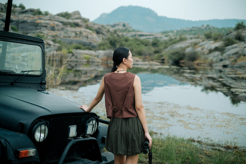 Toyo vest Crushed Cotton jacket/overlay by The Terra Tribe in green for women Worldwide