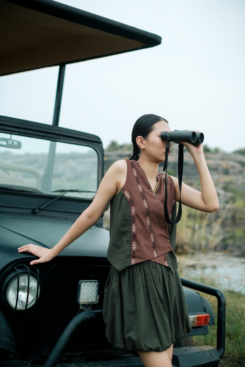 Toyo vest Crushed Cotton jacket/overlay by The Terra Tribe in green for women Worldwide