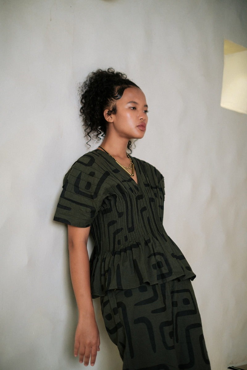 Meknes kimono top paiwand top/shirt by The Terra Tribe in green for women Worldwide