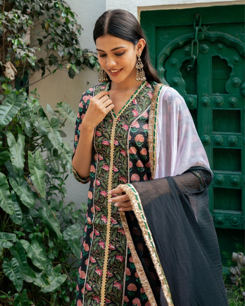 Black Block Printed Kurta Set cotton by Maison Shefali in black color for women Worldwide