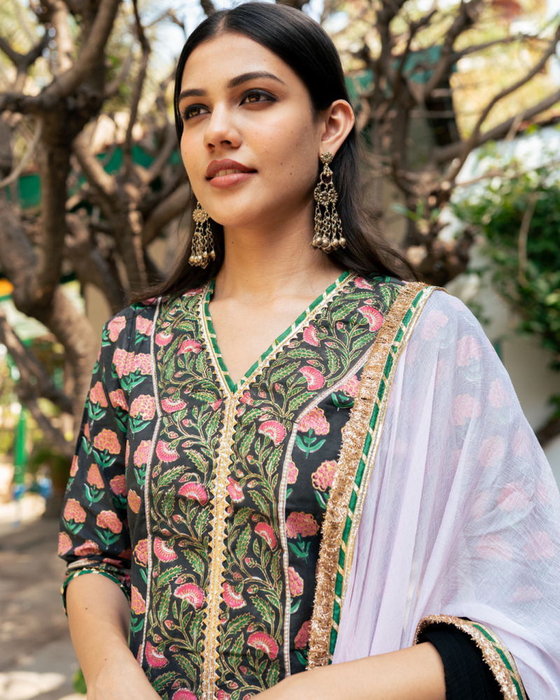 Black Block Printed Kurta Set cotton by Maison Shefali in black color for women Worldwide