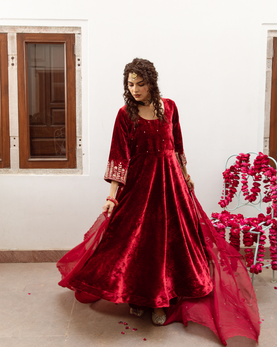 Zeya Gulaab - Velvet Embroidered Suit Set