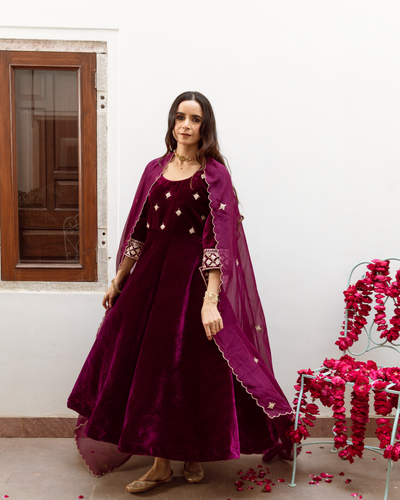 Zeya - Velvet Embroidered Suit Set