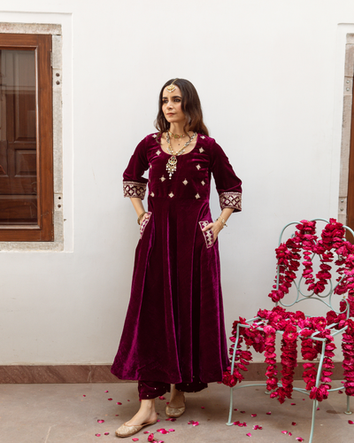 Zeya - Velvet Embroidered Suit Set