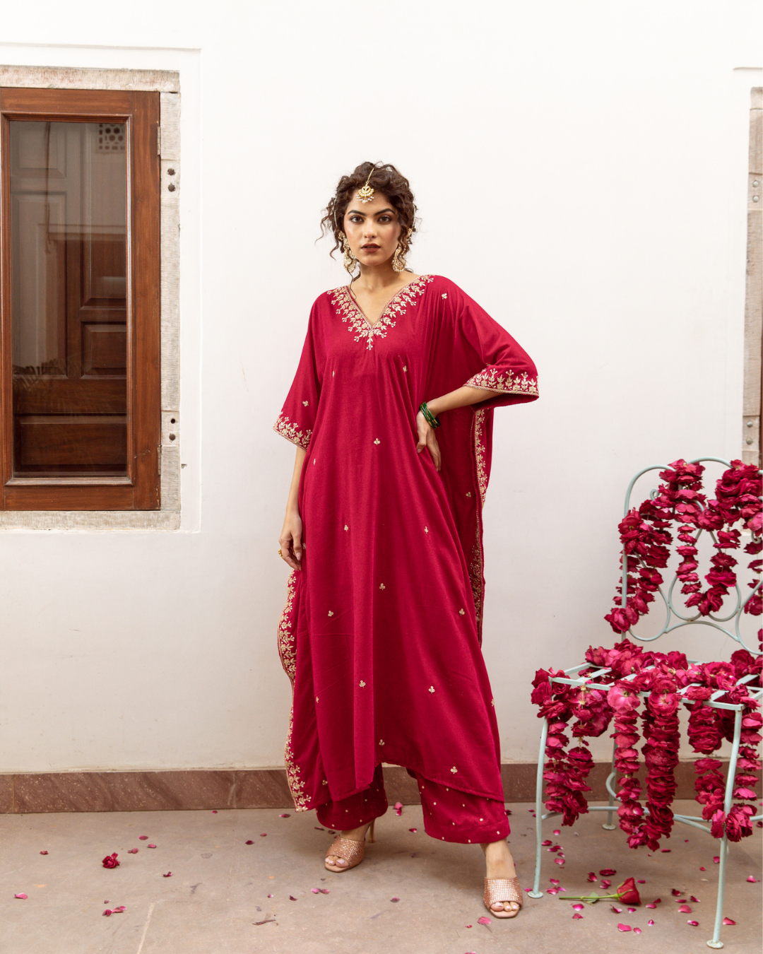 Ibtida Gulabi - Velvet Embroidered Kaftan Set