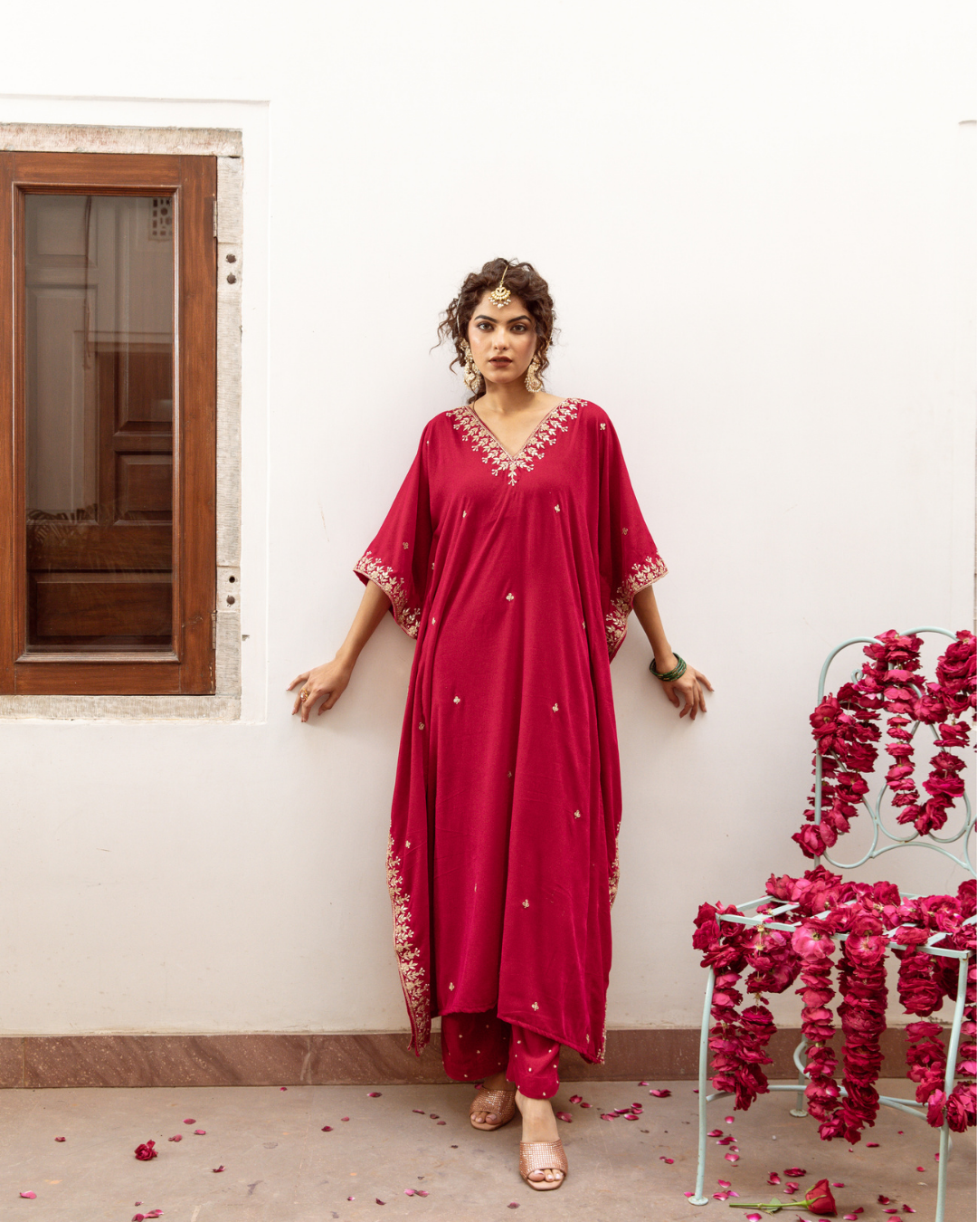 Ibtida Gulabi - Velvet Embroidered Kaftan Set