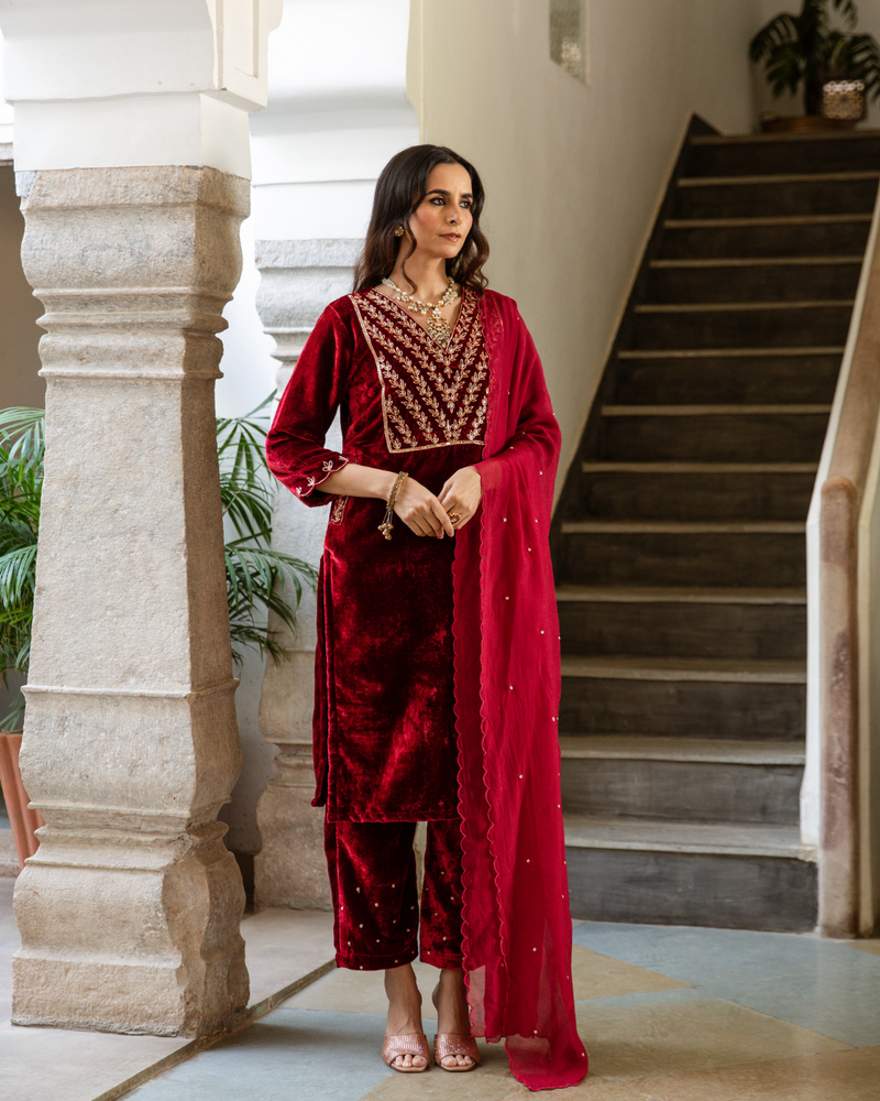 Roya Gulaab - Velvet Embroidered Suit Set by Maison Shefali for women Worldwide