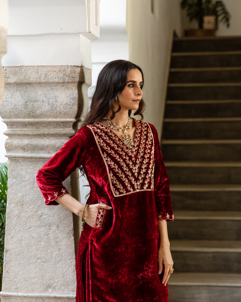 Roya Gulaab - Velvet Embroidered Suit Set by Maison Shefali for women Worldwide