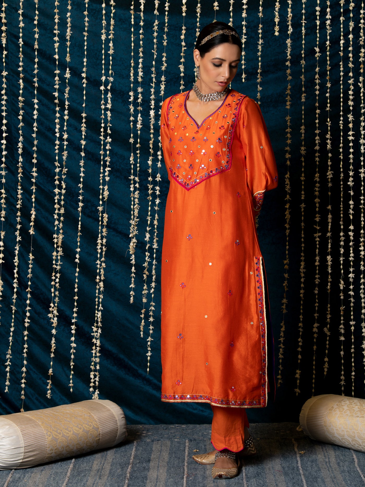 Hunar Narangi Kurta Set