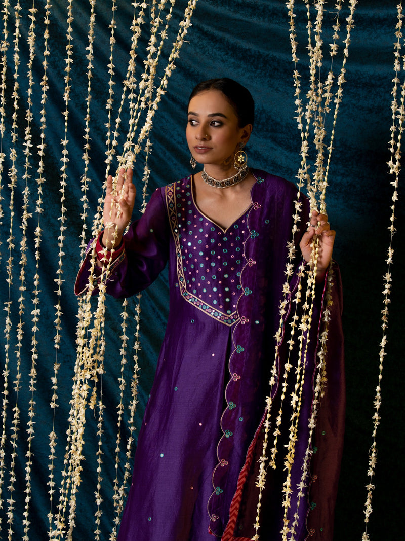 Hunar Kurta Set silk by Maison Shefali for women Worldwide