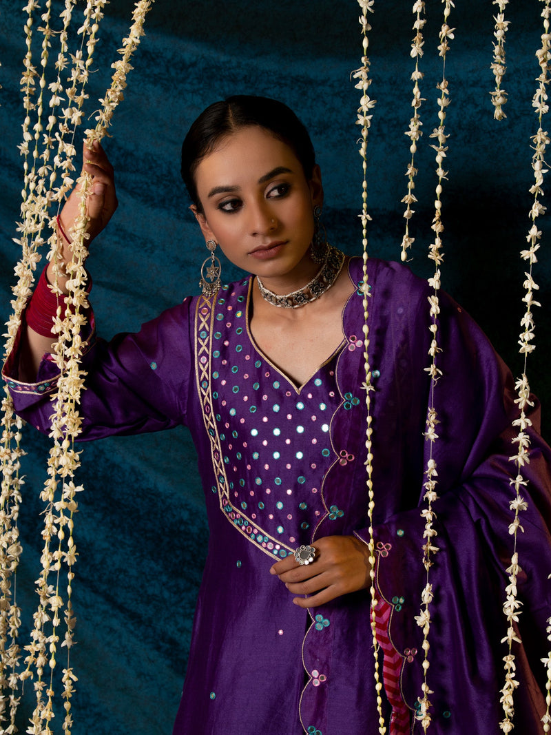 Hunar Kurta Set silk by Maison Shefali for women Worldwide