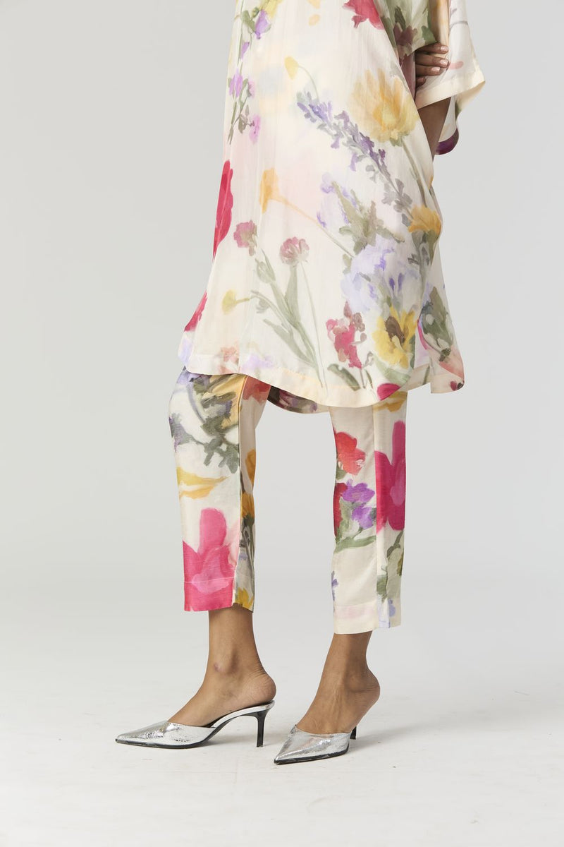 MARIA SHORT KAFTAN SET silk by Yam in white color for women Worldwide