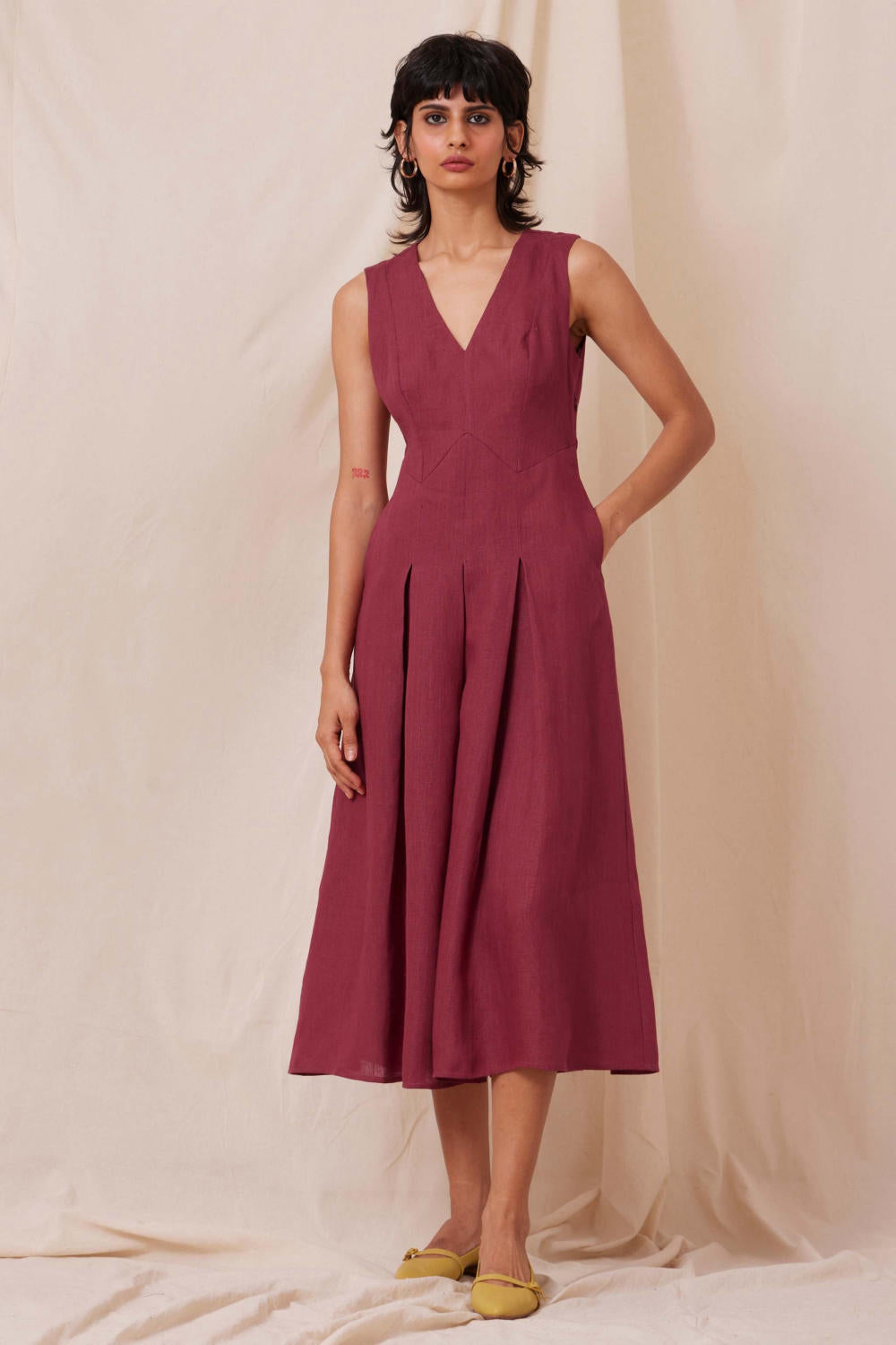 Meda Pleated Linen Dress