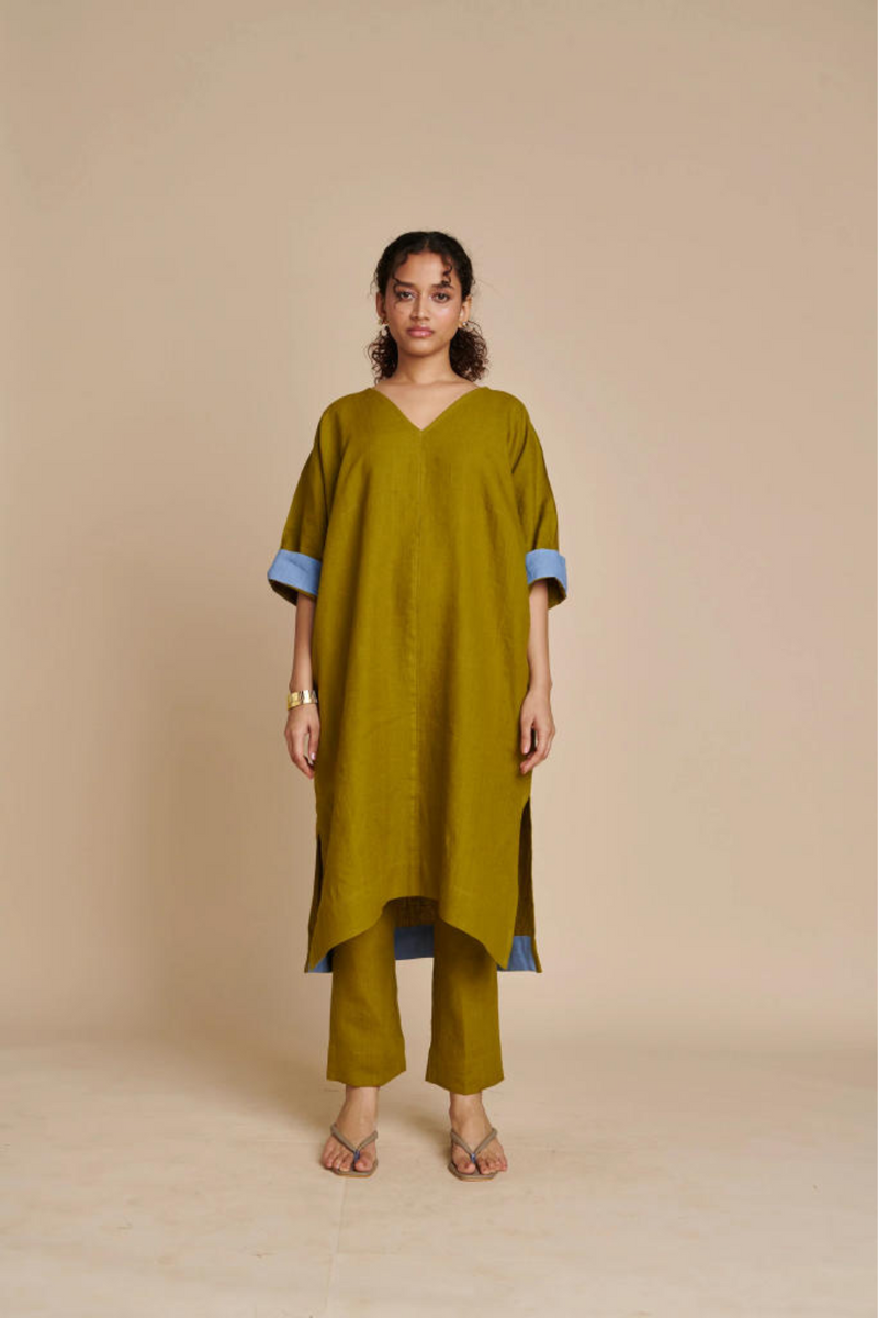 Mehendi Linen Dolman Kurta Set linen by Saphed in green color for women Worldwide