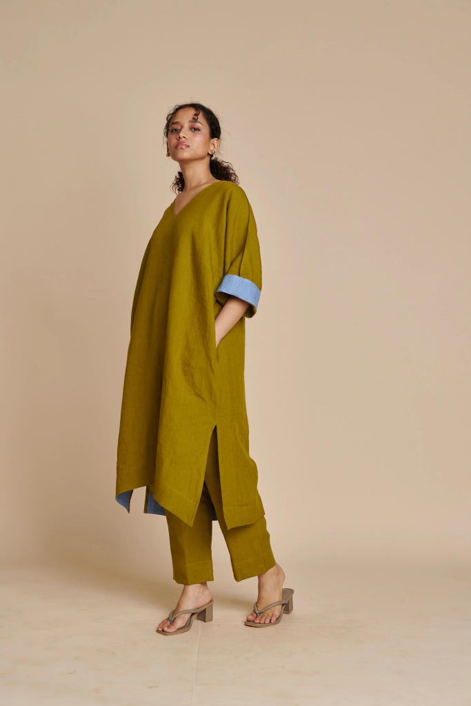 Mehendi Linen Dolman Kurta Set linen by Saphed in green color for women Worldwide