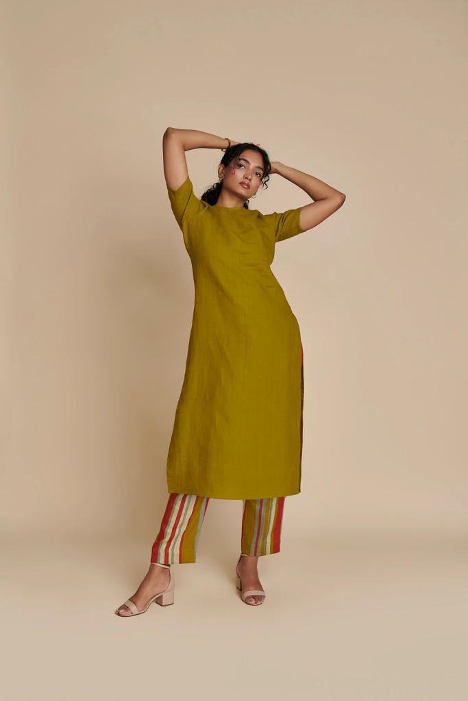 Mehendi Linen Half Sleeves Kurta Set linen by Saphed in green color for women Worldwide