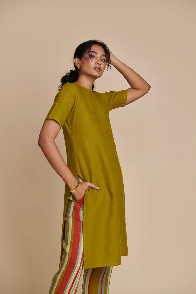 Mehendi Linen Half Sleeves Kurta Set linen by Saphed in green color for women Worldwide