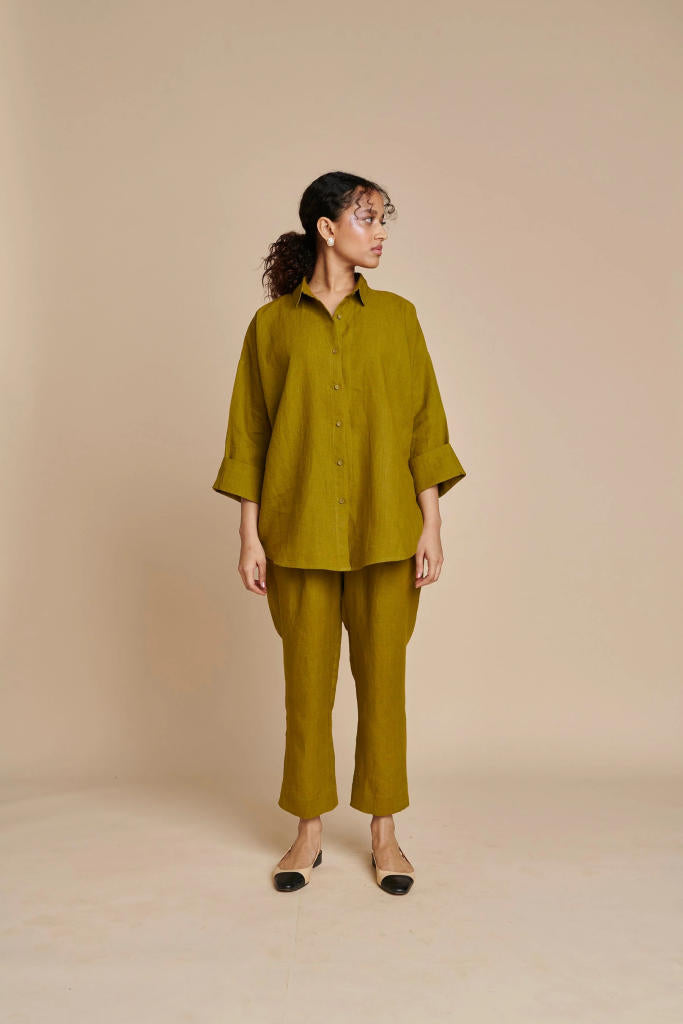 Mehendi Linen Pleated Pants linen by Saphed in green color for women Worldwide
