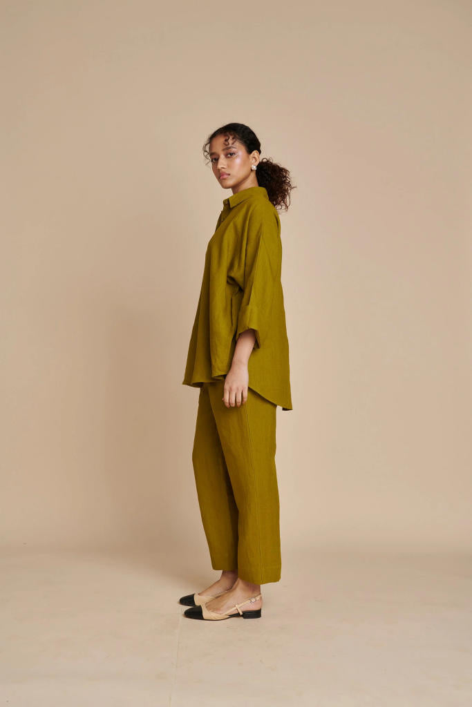 Mehendi Linen Pleated Pants linen by Saphed in green color for women Worldwide