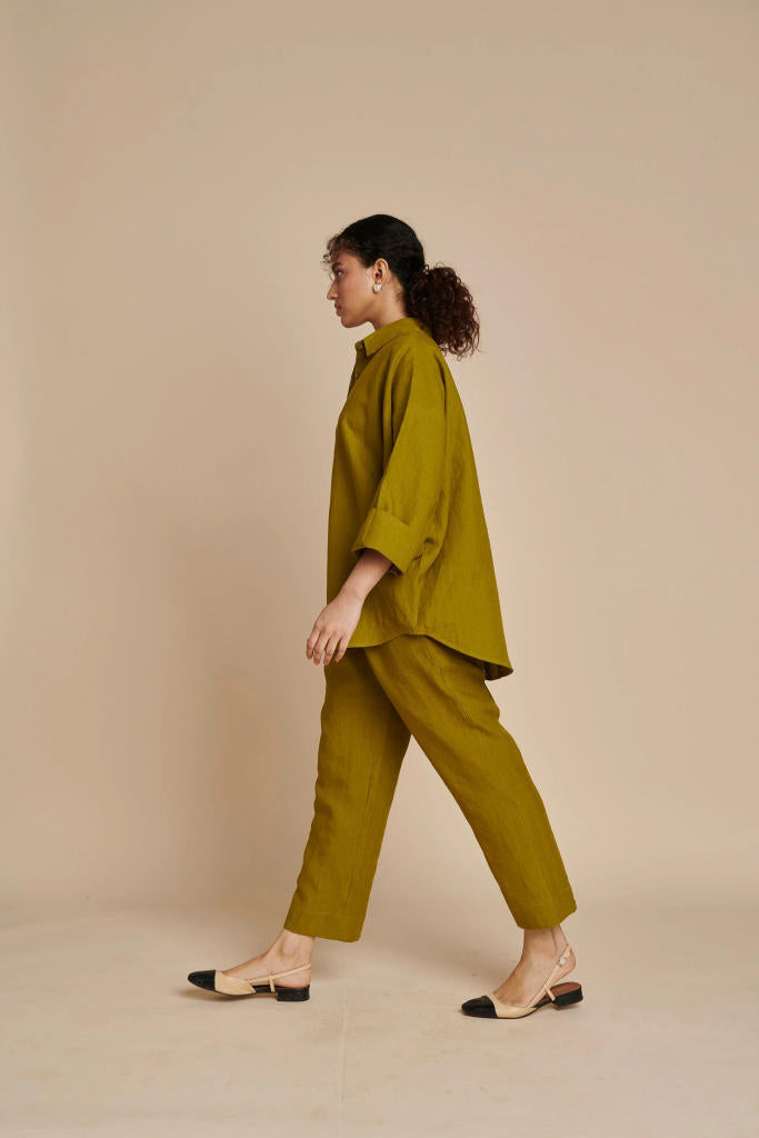 Mehendi Linen Pleated Pants linen by Saphed in green color for women Worldwide