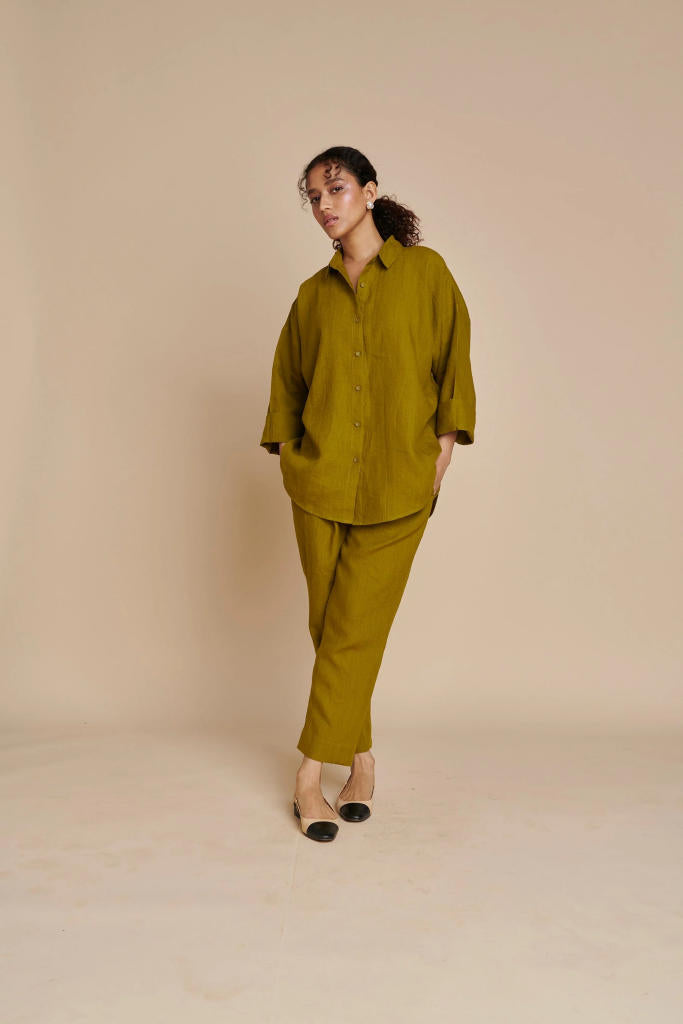 Mehendi Linen Pleated Pants linen by Saphed in green color for women Worldwide