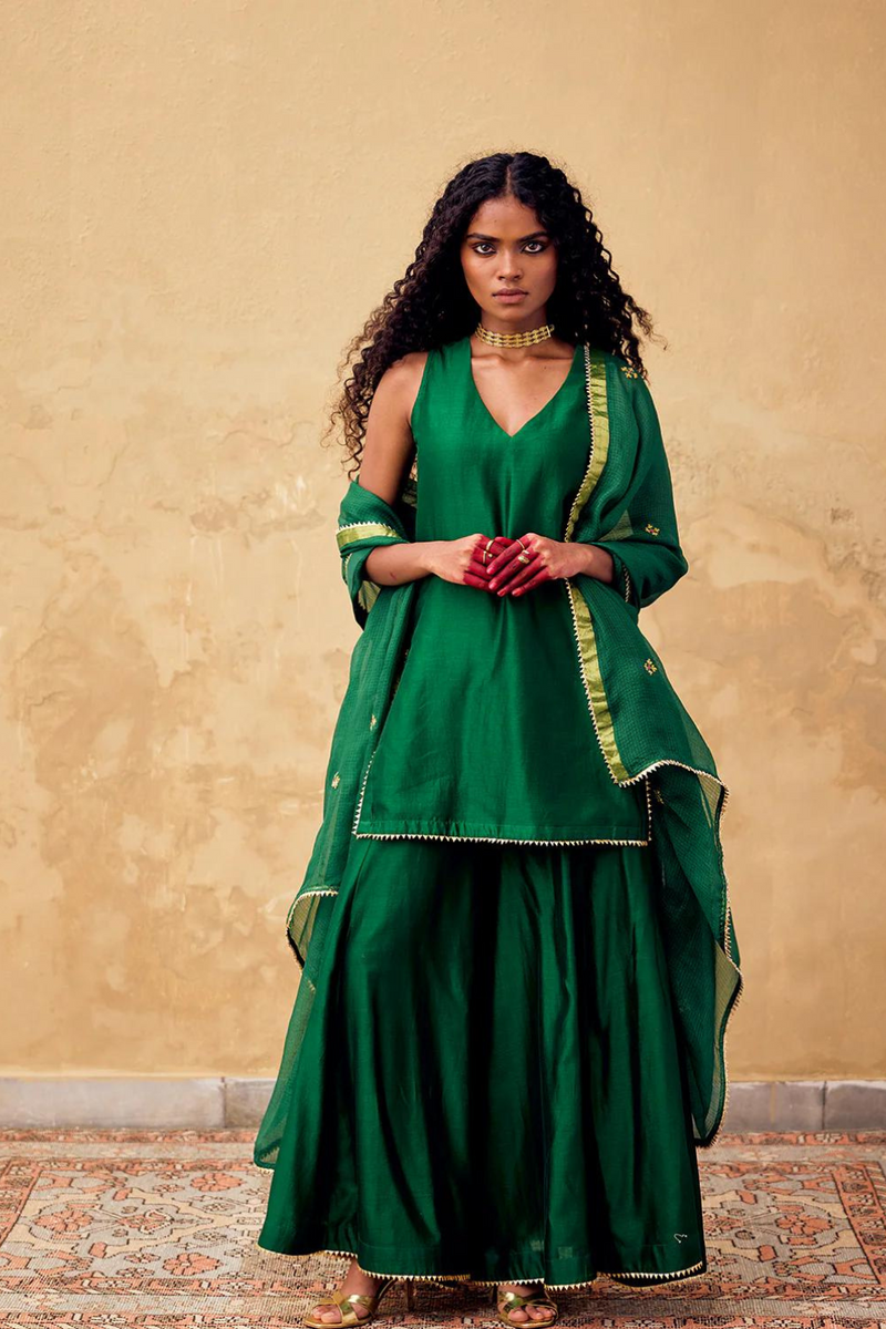 Mehfil Sharara set with Dupatta chanderi by Khara Kapas in green for women Worldwide