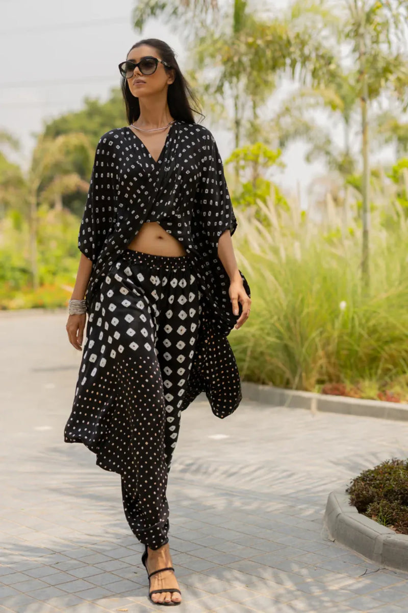 MOD DOTS TWIST TOP-BLACK silk by Dyelogue in black color for women Worldwide