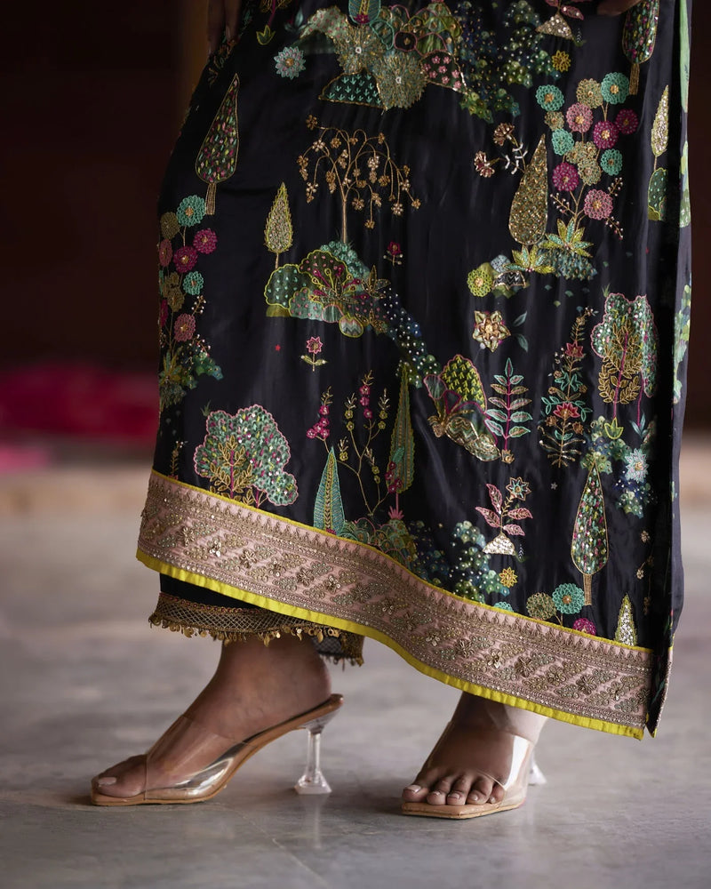 Nadira Black Kurta Set by Rajiramniq in black color for women Worldwide