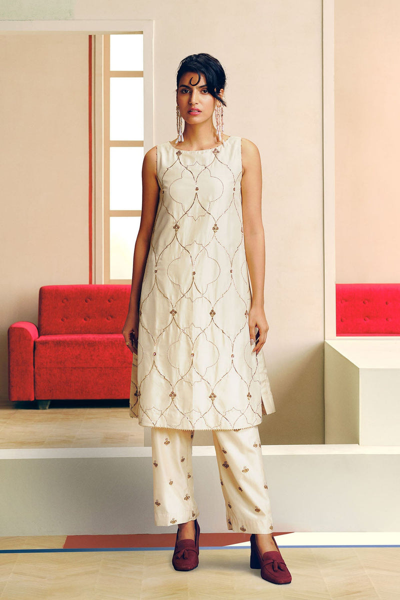 Niloufer Ivory Scallop Embroidery Kurta Set silk, organza kurta/kurta set by Rajiramniq in ivory for women Worldwide