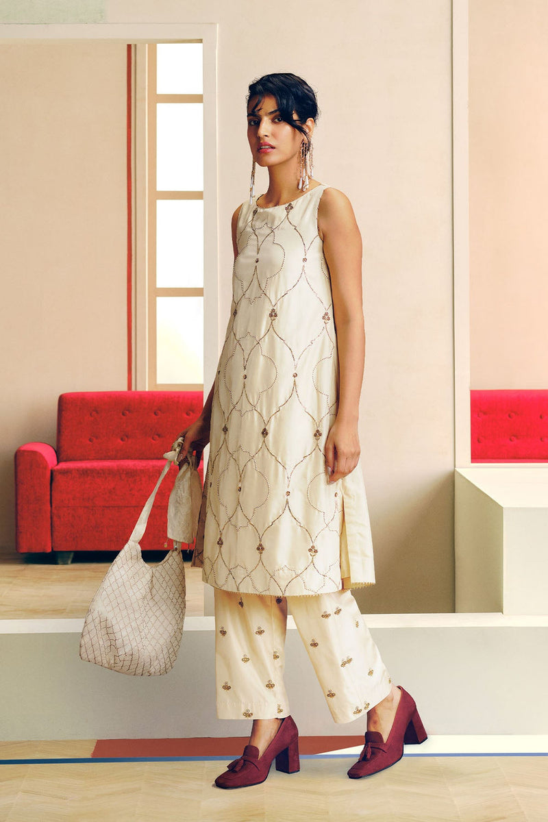 Niloufer Ivory Scallop Embroidery Kurta Set silk, organza kurta/kurta set by Rajiramniq in ivory for women Worldwide