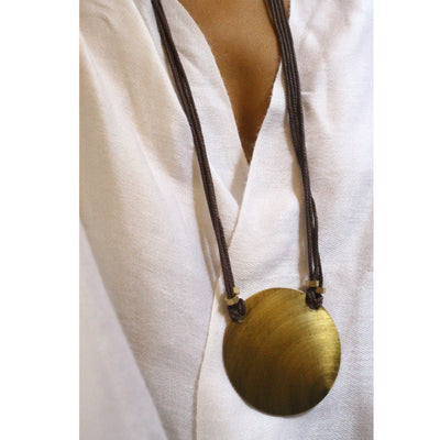 BRASS CIRCLE NECKPIECE