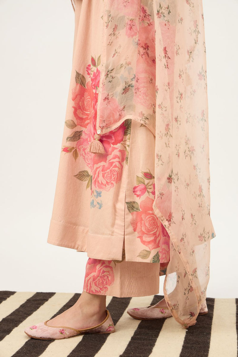 Noori Nayab Chaakbagla Set