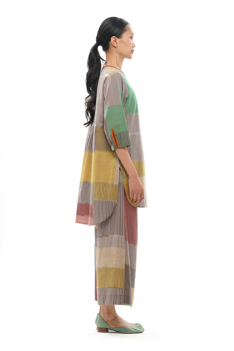 OCHA CLASSIC TUNIC 100% cotton by Translate - Handwoven Ikat in yellow color for women Worldwide